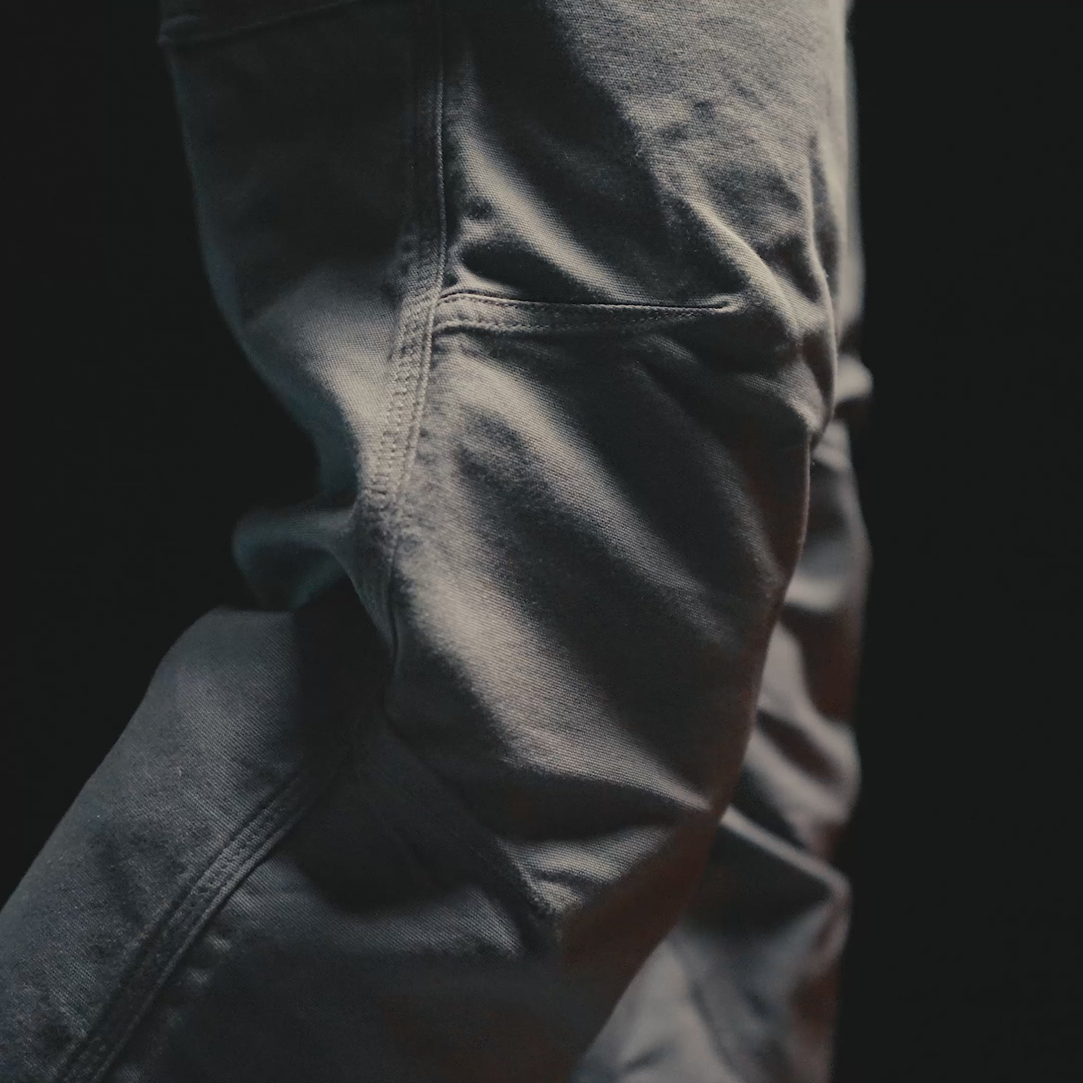 video clip of torra hd utility pant in all colors detailing fabric and showcasing water resistant features * 0